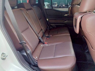 صورة 52 لـ 2025 Toyota LAND CRUISER 250