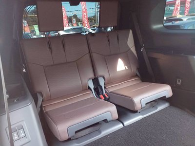 صورة 44 لـ 2025 Toyota LAND CRUISER 250