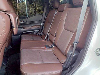 صورة 48 لـ 2025 Toyota LAND CRUISER 250