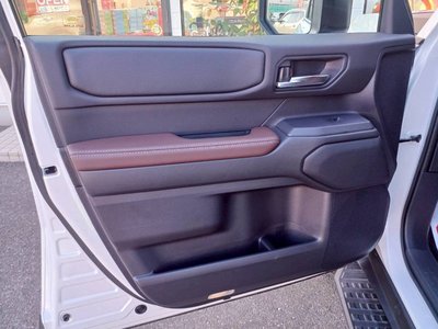 صورة 53 لـ 2025 Toyota LAND CRUISER 250