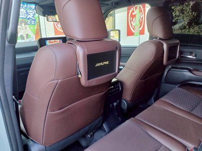 صورة 49 لـ 2025 Toyota LAND CRUISER 250