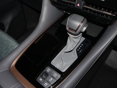 صورة 13 لـ 2025 Toyota ALPHARD
