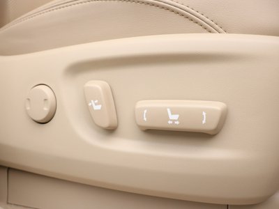 2025 Toyota LAND CRUISER PRADO thumbnail 78