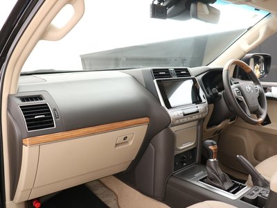 2025 Toyota LAND CRUISER PRADO thumbnail 66