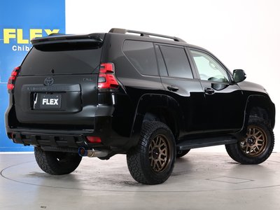2025 Toyota LAND CRUISER PRADO photo 12