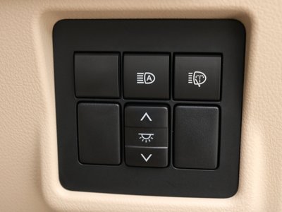 2025 Toyota LAND CRUISER PRADO thumbnail 76