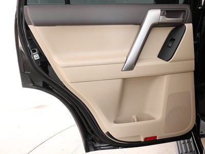 2025 Toyota LAND CRUISER PRADO thumbnail 64