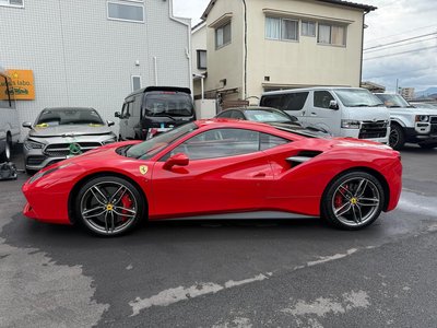 2017 Ferrari 488 GTB 照片 7