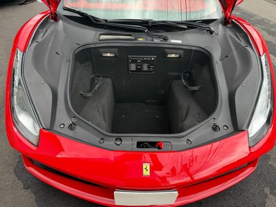 2017 Ferrari 488 GTB 照片 15