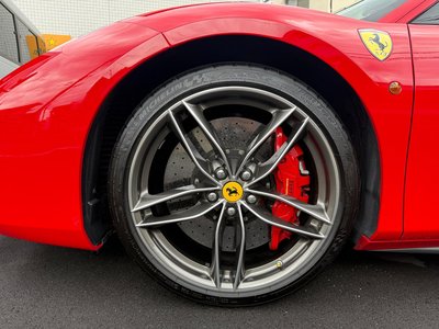 صورة مصغرة 37 لـ 2017 Ferrari 488 GTB