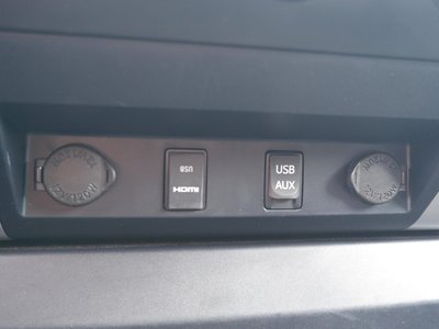 2018 Toyota TUNDRA thumbnail 42