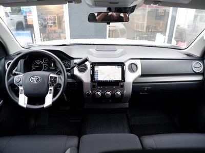 2018 Toyota TUNDRA thumbnail 29