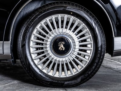 صورة 25 لـ 2019 Toyota CENTURY