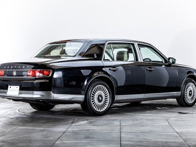 صورة 28 لـ 2019 Toyota CENTURY