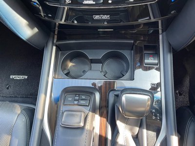 2017 Lexus LX — фото 25