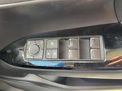2017 Lexus LX — фото 30