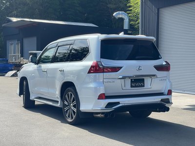 2017 Lexus LX — фото 7