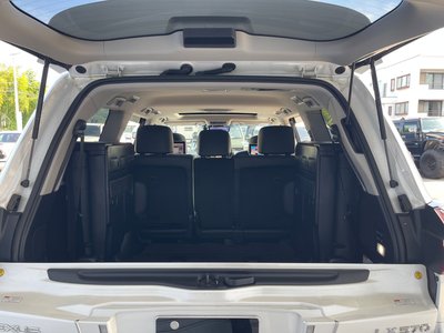 2017 Lexus LX — фото 44