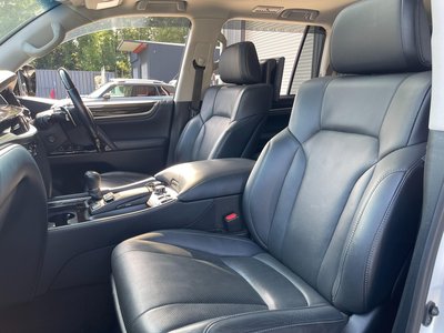 2017 Lexus LX — фото 34