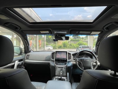 2017 Toyota LAND CRUISER 200 缩略图 22