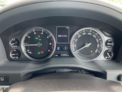 2017 Toyota LAND CRUISER 200 缩略图 6