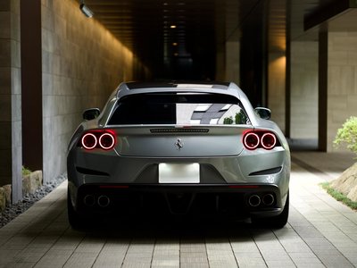 2017 Ferrari GTC4 LUSSO — фото 4