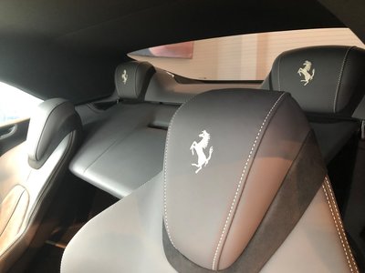 2025 Ferrari ROMA SPIDER — миниатюра 12