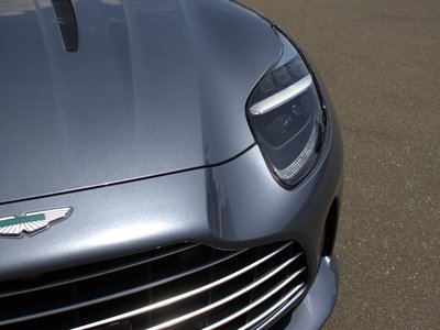 2026 Aston Martin DB12 缩略图 21