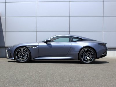 2026 Aston Martin DB12 缩略图 25