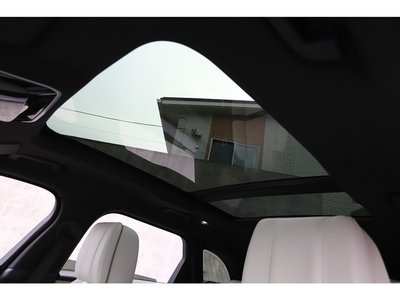 2022 LAND Rover RANGE ROVER VELAR thumbnail 44