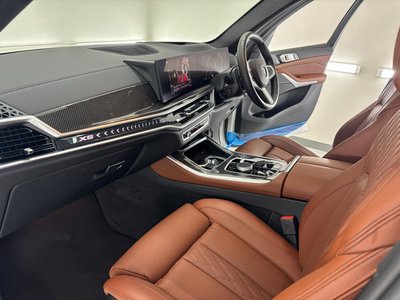صورة 16 لـ 2024 BMW X5