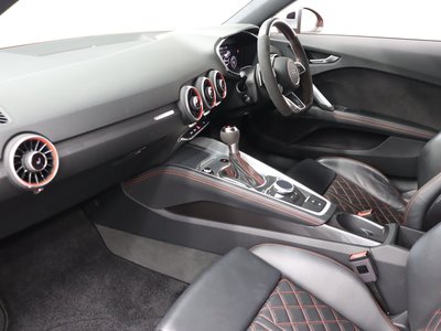 صورة 18 لـ 2018 AUDI TT RS COUPE