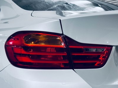 صورة 40 لـ 2015 BMW M4 COUPE