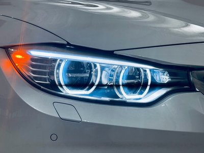 صورة 29 لـ 2015 BMW M4 COUPE