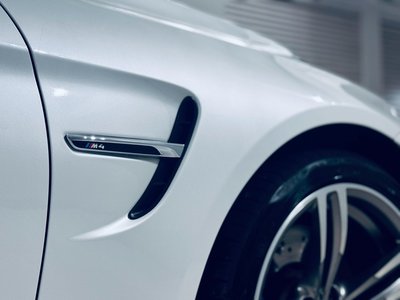 صورة 34 لـ 2015 BMW M4 COUPE
