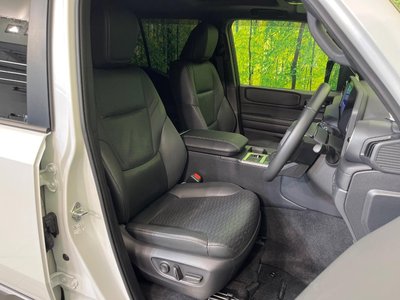 2024 Toyota LAND CRUISER 250 photo 8