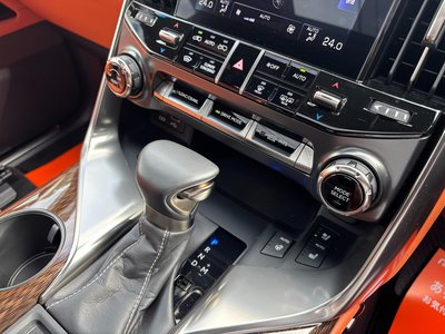 2023 Lexus LX thumbnail 49
