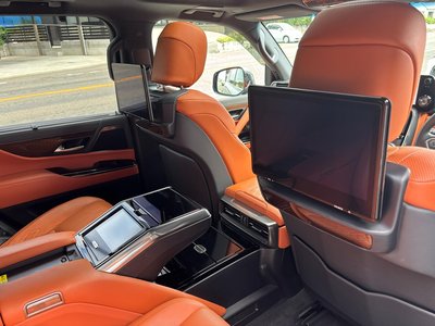 2023 Lexus LX thumbnail 59