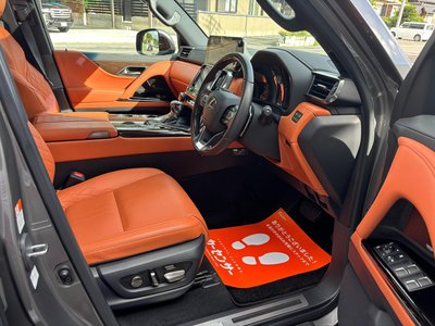 2023 Lexus LX thumbnail 22