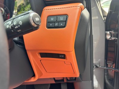 2023 Lexus LX thumbnail 34