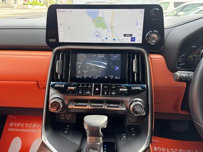 2023 Lexus LX thumbnail 37