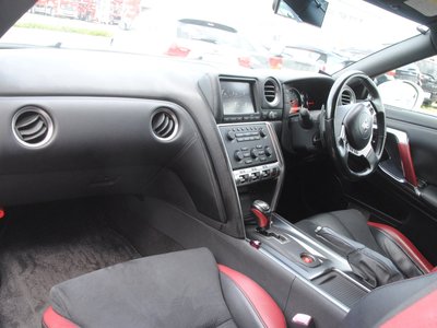 صورة 25 لـ 2007 Nissan GT-R