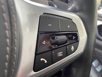2023 BMW X7 thumbnail 18