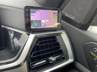 2023 BMW X7 thumbnail 28