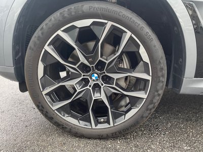 2023 BMW X7 photo 8