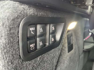 2023 BMW X7 thumbnail 61