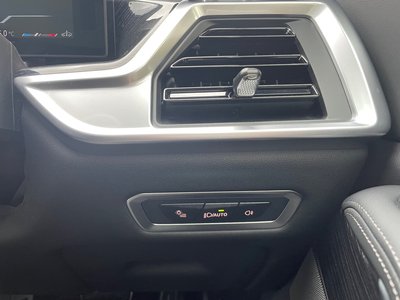 2023 BMW X7 thumbnail 21