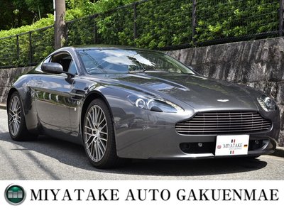 صورة مصغرة 2 لـ 2009 Aston Martin V8