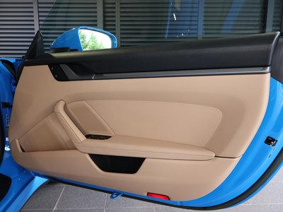 2022 Porsche 911 thumbnail 36