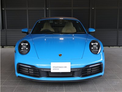 2022 Porsche 911 photo 2